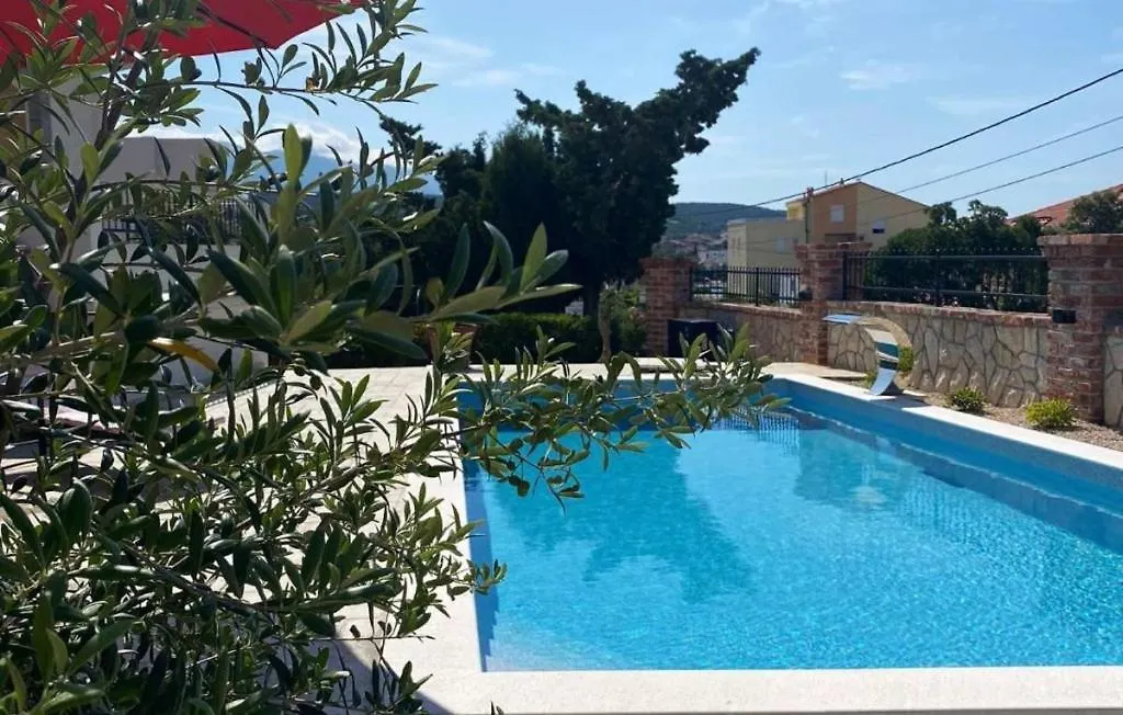 Villa Lara - Rab By Villas Guide Rab Town