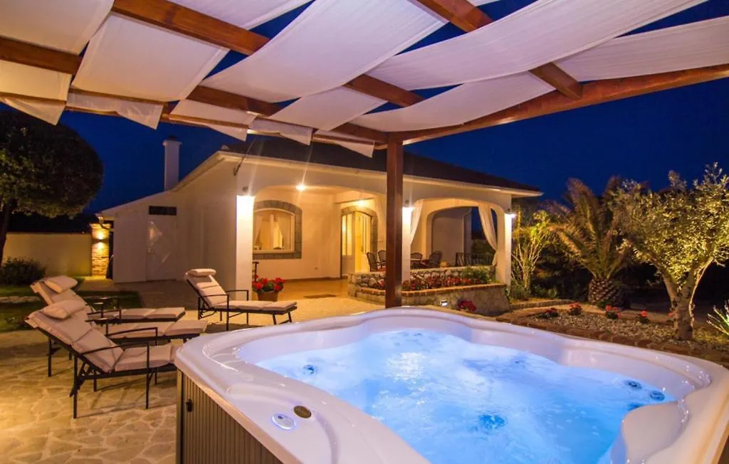 Villa Lara - Rab By Villas Guide Rab Town